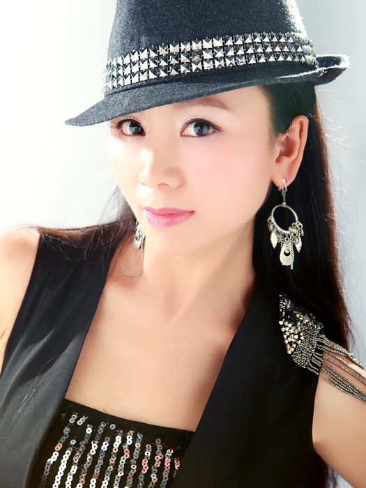 譚藝萱 譚藝萱