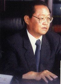 彭茂吾(1943-)湖南雙峰人。