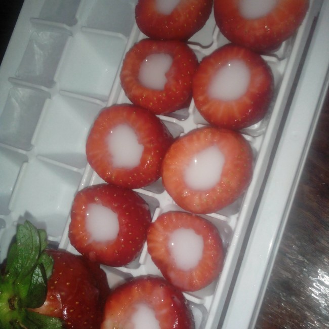 草莓椰子凍