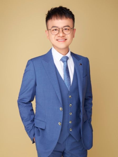 簡琨益 簡琨益
