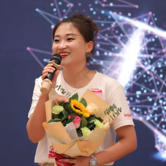 潘婷婷