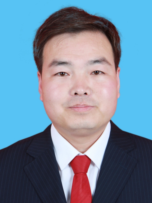李瑞峰(陝西省銅川市王益區退役軍人事務局黨組書記、局長) 李瑞峰(陝西省銅川市王益區退役軍人事務局黨組書記、局長)