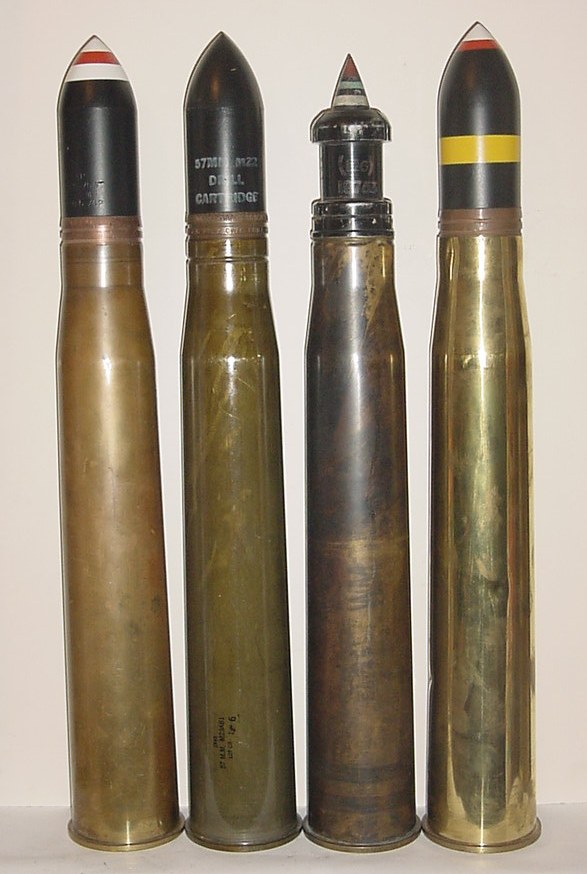 (左至右)AP-T、Drill、APDS-T、AP-T訓練彈