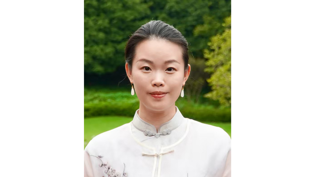 徐鶯(原杭州師範大學音樂學院副教授，浙江省博物館特聘指導教師)