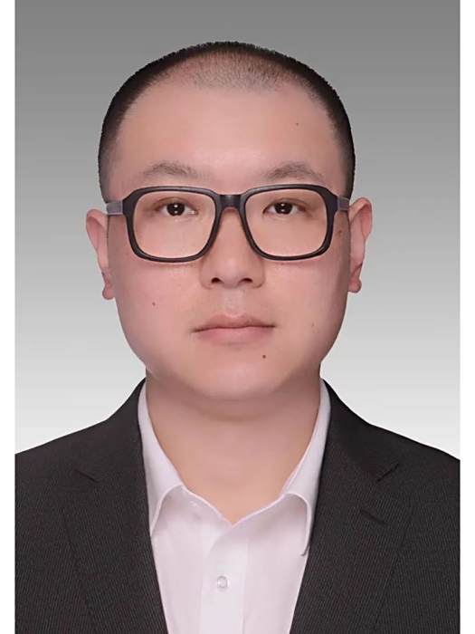 石磊(復旦大學物理學系教授，復旦大學本科生招生辦公室主任)