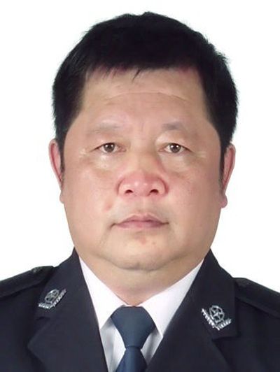 徐向陽(重慶市梁平區公安局黨委副書記、政委) 徐向陽(重慶市梁平區公安局黨委副書記、政委)