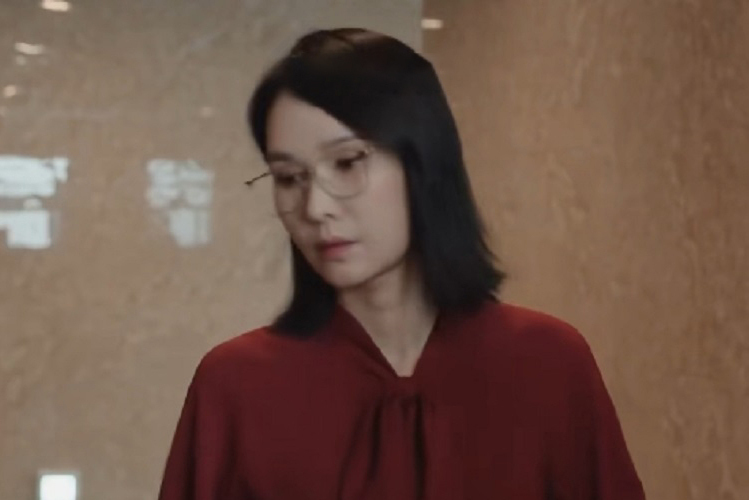 朴智敏(驚悚懸疑劇《幸福》中的角色) 朴智敏(驚悚懸疑劇《幸福》中的角色)