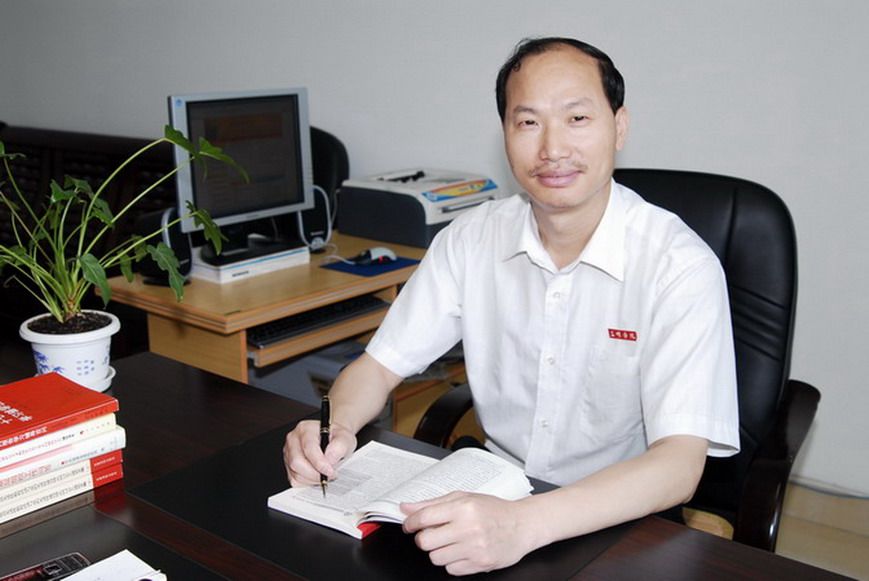 曾令超(新寧縣人民法院辦公室主任) 曾令超(新寧縣人民法院辦公室主任)