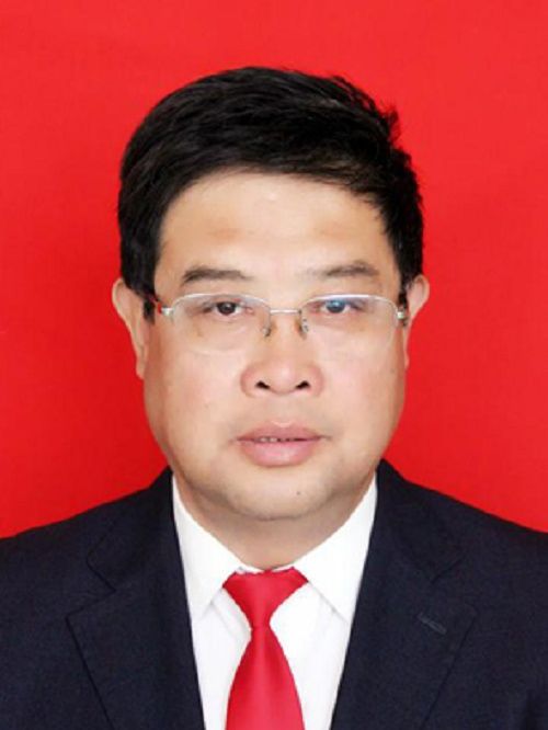 許建民(山西省高平市行政審批服務管理局二級主任科員) 許建民(山西省高平市行政審批服務管理局二級主任科員)
