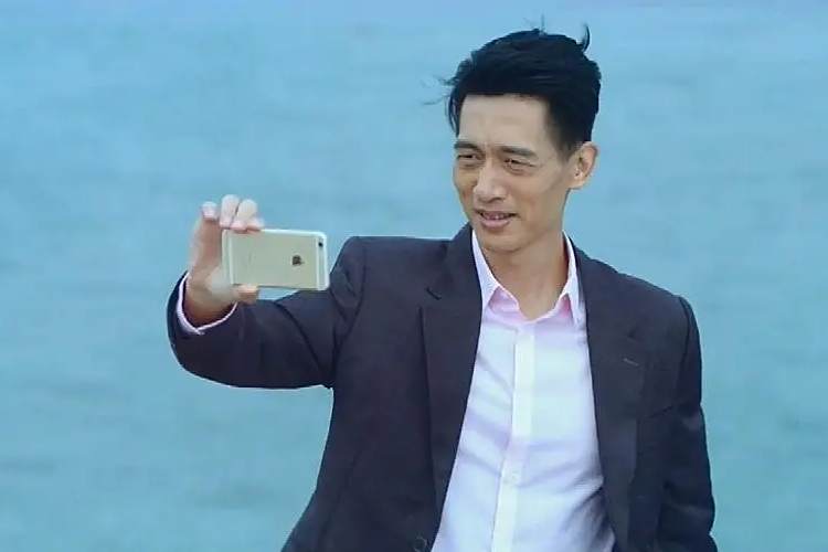 丁長江(電視劇《愛是歡樂的源泉》中的角色) 丁長江(電視劇《愛是歡樂的源泉》中的角色)