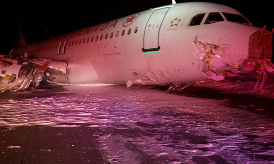 3.29加拿大客機事故