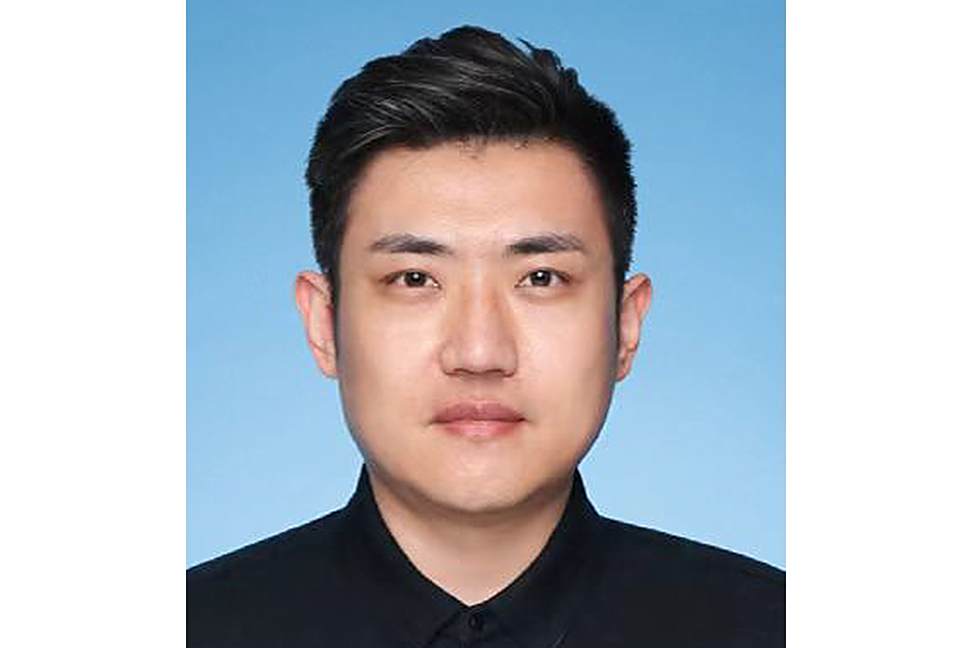 杜超(中國中小企業協會山東辦事處主任,信博匯企業家俱樂部會長) 杜超(中國中小企業協會山東辦事處主任,信博匯企業家俱樂部會長)
