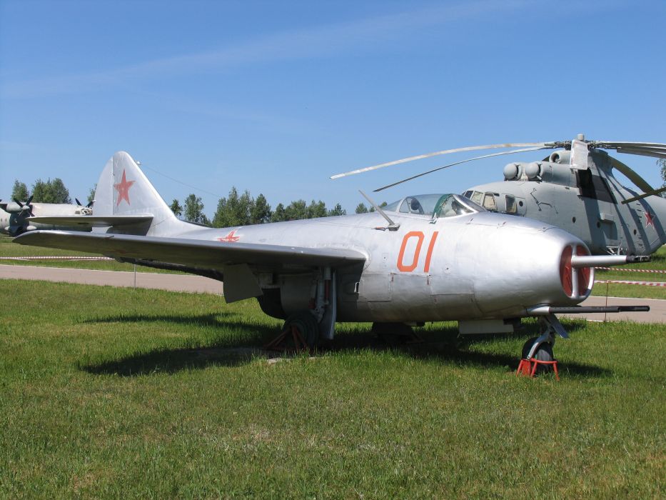 米格-9戰鬥機(米格-9噴氣戰鬥機)