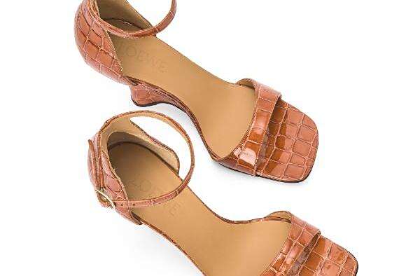 Wedge sandal in calfskin Wedge sandal in calfskin