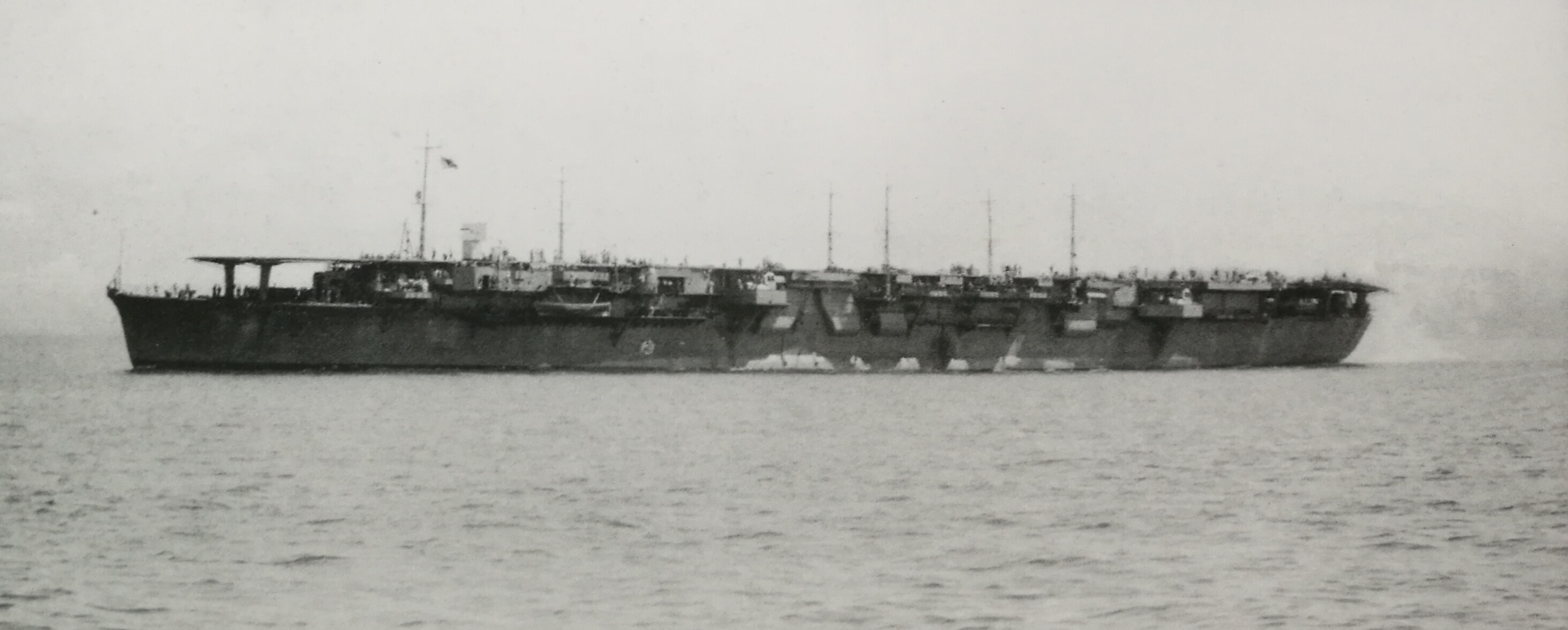 1943年8月31日攝於佐世保的千歲號航母