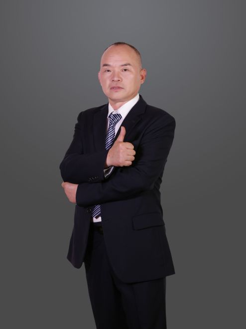 曹澤雲(湖南省晚安家居實業有限公司董事長) 曹澤雲(湖南省晚安家居實業有限公司董事長)