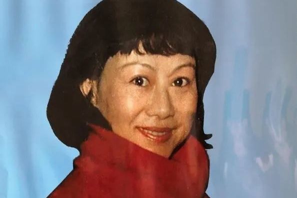 黃小薇 黃小薇