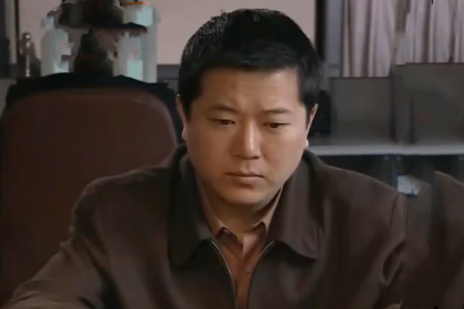秦志光(《天不藏奸》中的刑偵支隊長角色) 秦志光(《天不藏奸》中的刑偵支隊長角色)