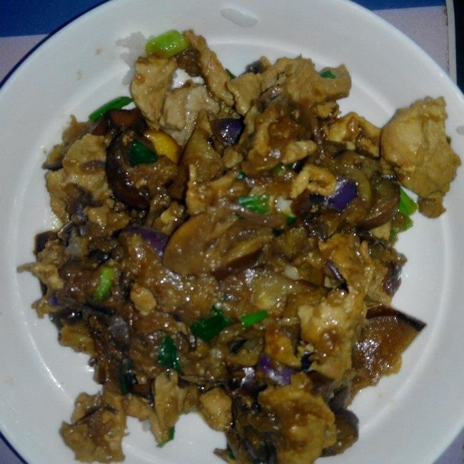 紫茄炒肉片 紫茄炒肉片