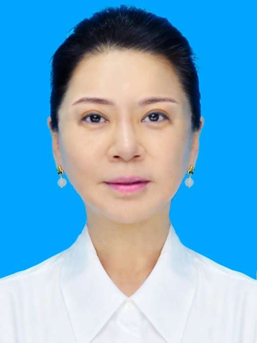 劉禹彤(大慶油田有限責任公司工會職工服務中心心理(EAP)志願服務隊隊長) 劉禹彤(大慶油田有限責任公司工會職工服務中心心理(EAP)志願服務隊隊長)