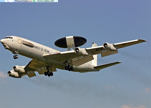 E-3預警機採用波音707客機的結構設計