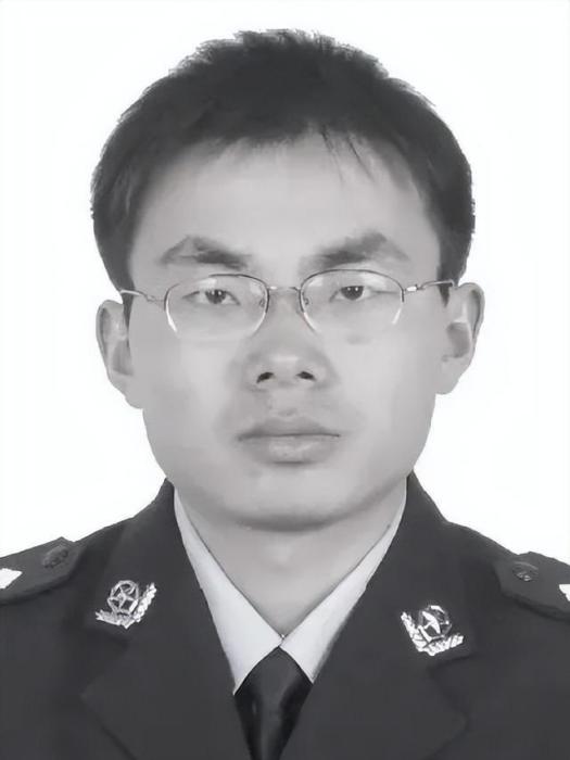 劉利(河南省鄧州市看守所原二級警長) 劉利(河南省鄧州市看守所原二級警長)