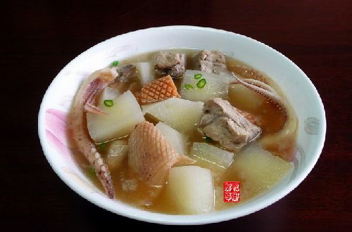 魷魚蘿蔔湯 魷魚蘿蔔湯