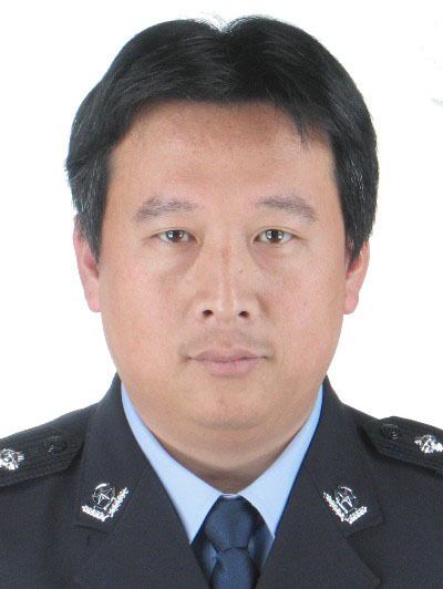 朱軍(山東省淄博市公安局周村分局黨委副書記、政委) 朱軍(山東省淄博市公安局周村分局黨委副書記、政委)