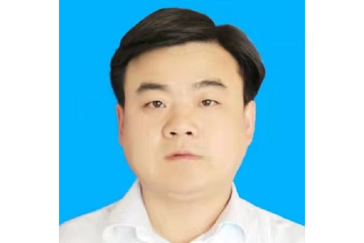 劉同瑞(江蘇省徐州市邳州市港上鎮黨委書記) 劉同瑞(江蘇省徐州市邳州市港上鎮黨委書記)