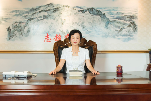張曦月(四川三鼎房地產開發有限公司董事長) 張曦月(四川三鼎房地產開發有限公司董事長)