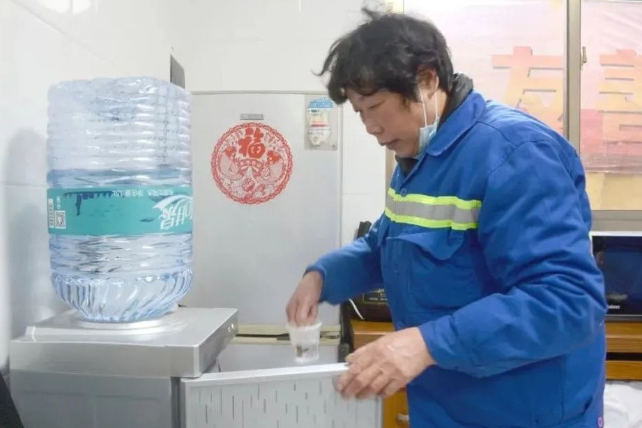陳美燕(蕉城區環衛工人) 陳美燕(蕉城區環衛工人)