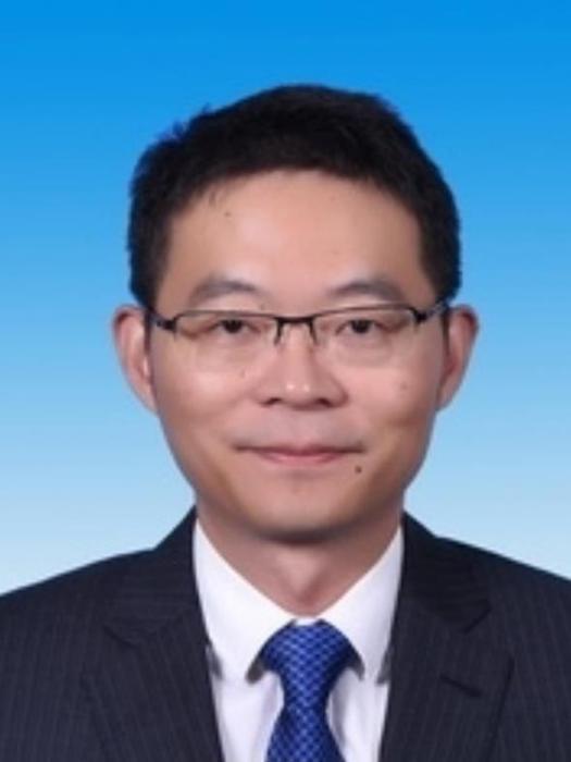 何帆(寧波市國資委黨委委員、組織人事處處長) 何帆(寧波市國資委黨委委員、組織人事處處長)