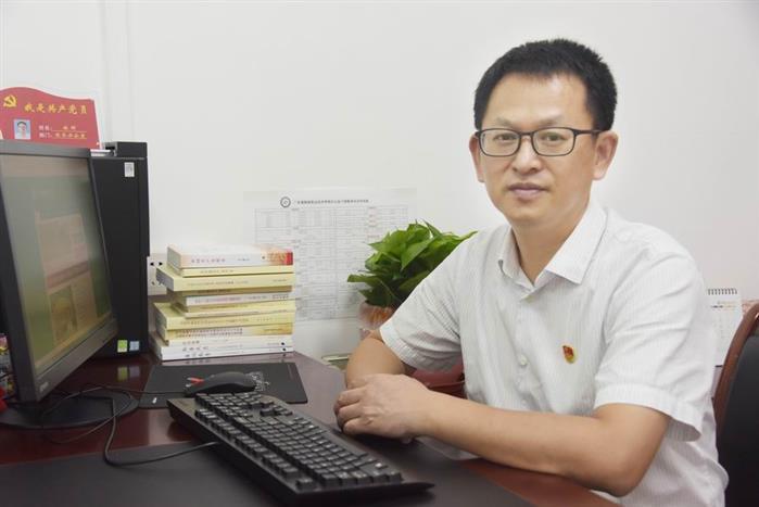 林輝(廣東省財經職業技術學校副校長) 林輝(廣東省財經職業技術學校副校長)