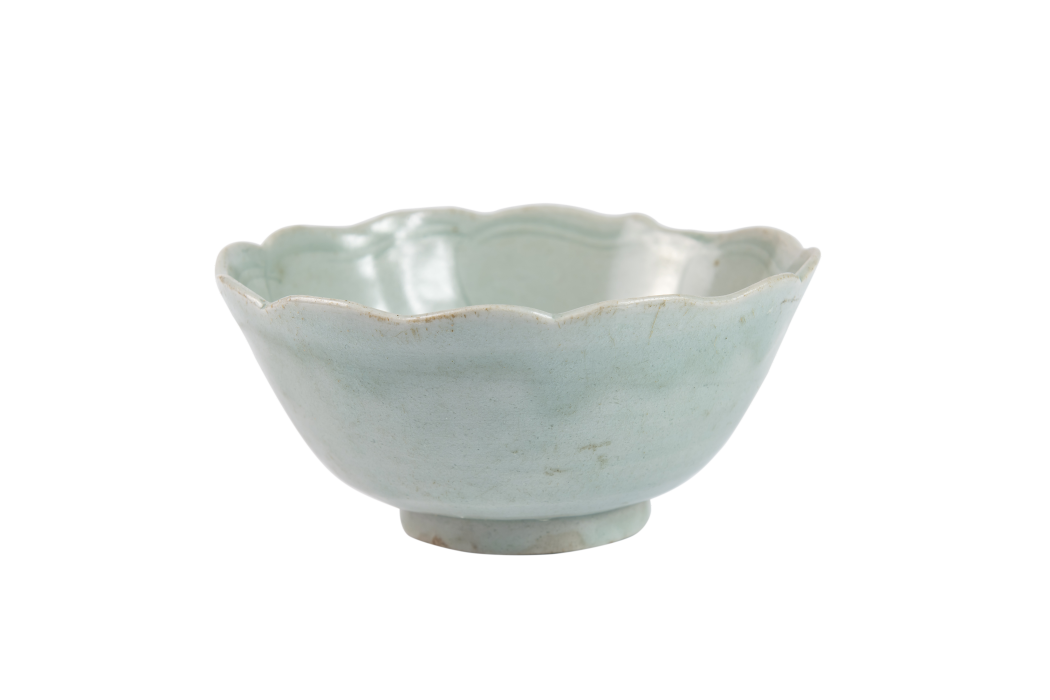花口碗(麗水市處州青瓷博物館藏品) 花口碗(麗水市處州青瓷博物館藏品)