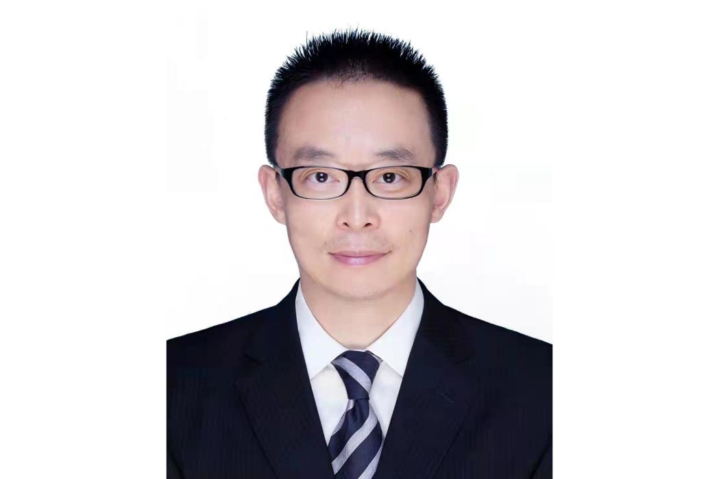 王亞(重慶日報報業集團黨委委員、副總裁) 王亞(重慶日報報業集團黨委委員、副總裁)