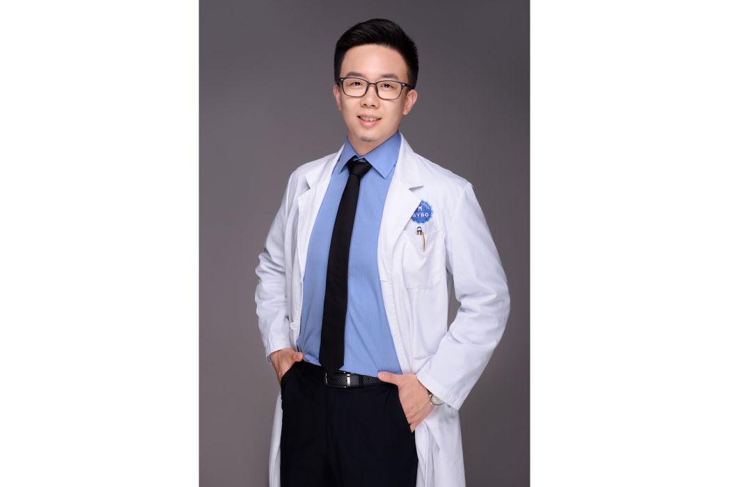 徐子卿(上海泰康拜博口腔醫院醫療總監) 徐子卿(上海泰康拜博口腔醫院醫療總監)