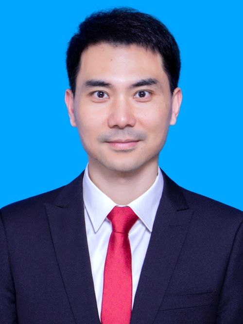 張健(溫州市人力資源和社會保障局黨組成員、副局長)