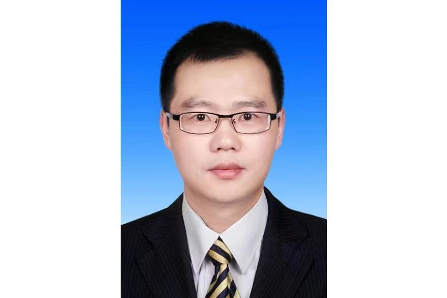 孫路(中國船舶集團第九設計研究院工程有限公司副總經理,雲南省西雙版納傣族自治州委常委、州人民政府副州長) 孫路(中國船舶集團第九設計研究院工程有限公司副總經理,雲南省西雙版納傣族自治州委常委、州人民政府副州長)