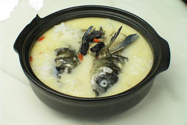 香辣鯉魚煲 香辣鯉魚煲