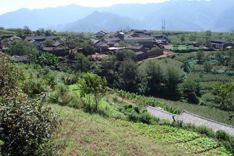 平海子村(雲南曲靖市馬龍縣馬鳴鄉下轄村) 平海子村(雲南曲靖市馬龍縣馬鳴鄉下轄村)