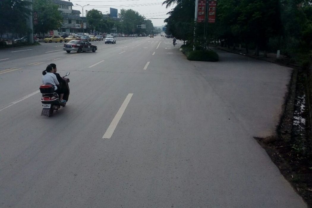 新榮路(青島市新榮路) 新榮路(青島市新榮路)