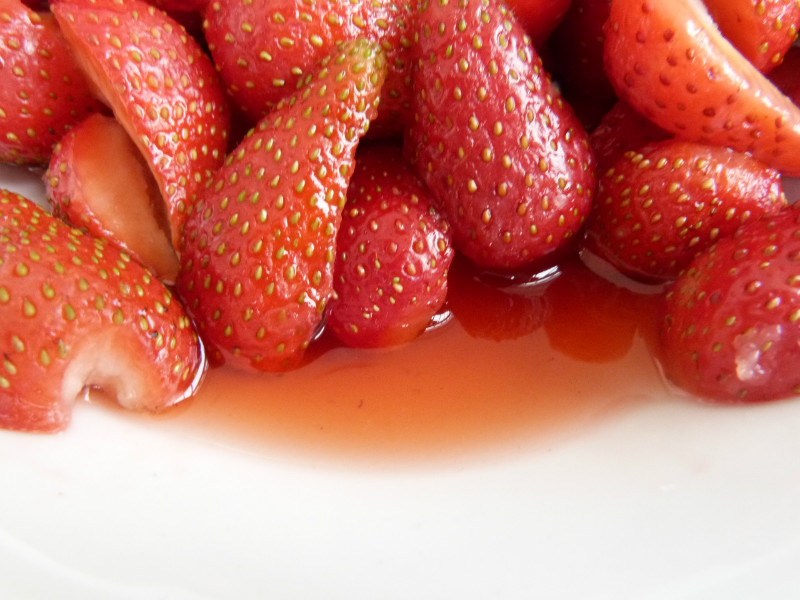 自製酸甜可口草莓醬