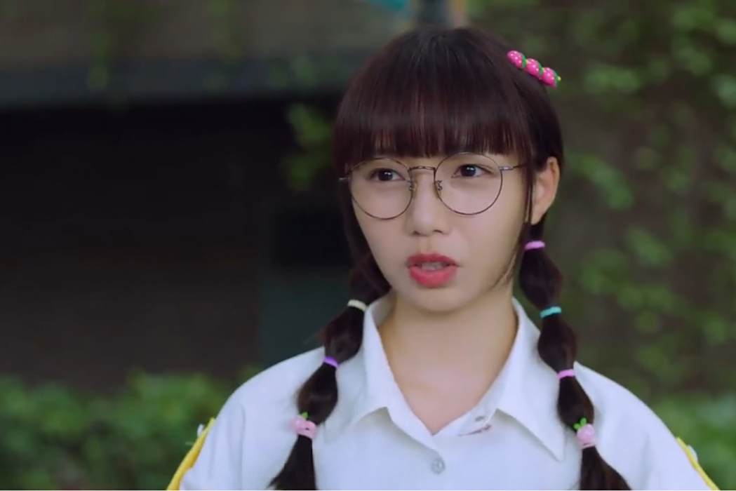 鄭繁星(電視劇《臉盲少女的未知愛情》中的角色,由沈瑩飾演) 鄭繁星(電視劇《臉盲少女的未知愛情》中的角色,由沈瑩飾演)