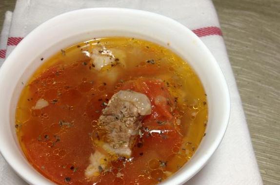 羅勒番茄牛肉湯