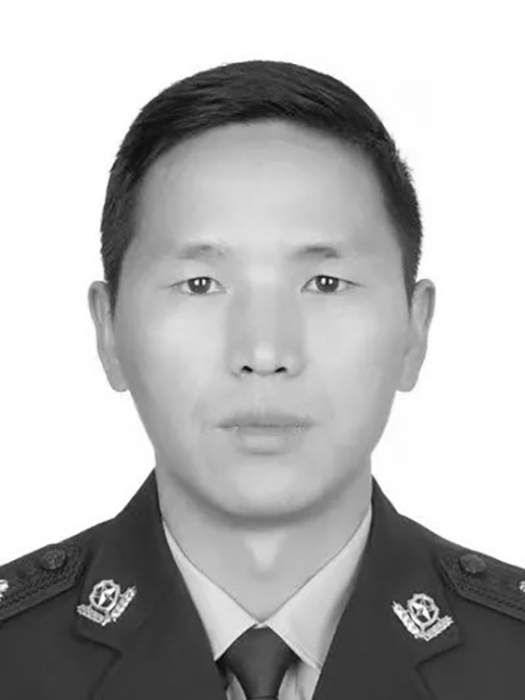 楊學光(雲南省麗江市公安局古城分局交警大隊勤務指揮室原三級警長) 楊學光(雲南省麗江市公安局古城分局交警大隊勤務指揮室原三級警長)