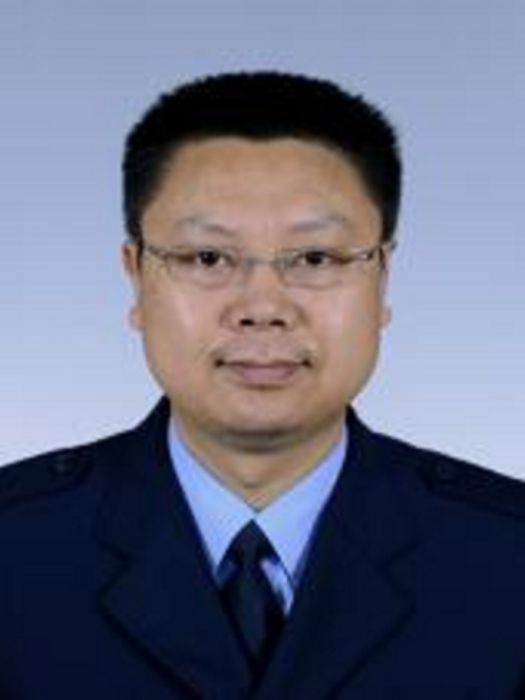 劉俊(上海市松江區衛生健康委員會副主任) 劉俊(上海市松江區衛生健康委員會副主任)
