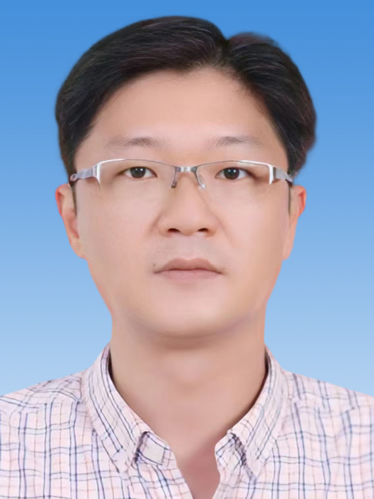 劉凱(廣東省梅州市蕉嶺縣自然資源局黨組成員、駐自然資源局紀檢監察組組長)