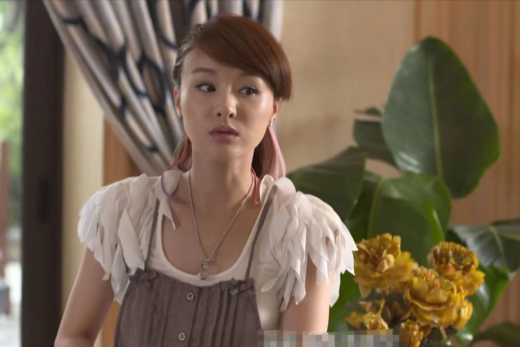李明珠(青春勵志劇《挺住!李波羅》中的角色) 李明珠(青春勵志劇《挺住!李波羅》中的角色)