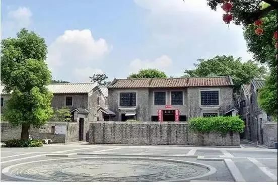 聚龍村(廣州市荔灣區衝口街道轄內歷史地名) 聚龍村(廣州市荔灣區衝口街道轄內歷史地名)