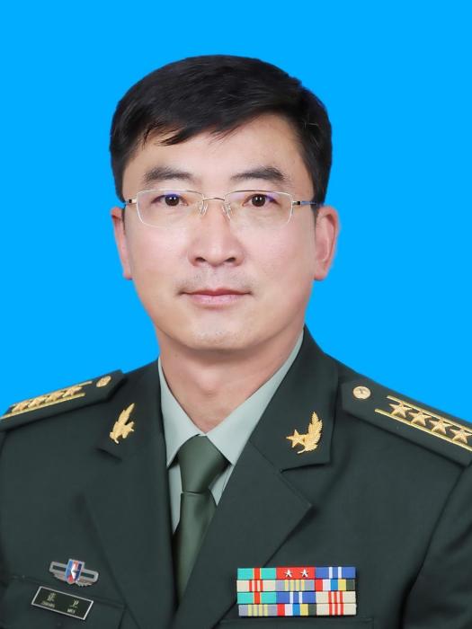 張衛(青海省海東市委常委,海東軍分區政委) 張衛(青海省海東市委常委,海東軍分區政委)